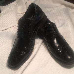 Men’s dress shoes